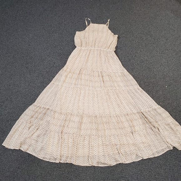 Flowy Tiered Maxi Dress - Picture 5 of 5